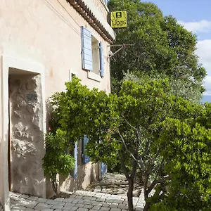 Logis Et La Flambee Du Luberon Venelles